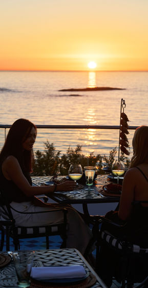 the-twelve-apostles-azure-restaurant-terrace-8