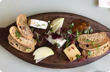 the-courtyard-cape-point-vineyards-slider-3